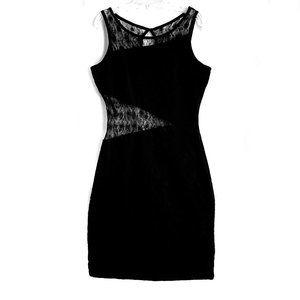 Mini dress with lace accents. Bodycon, sleeveless. Black. Size S